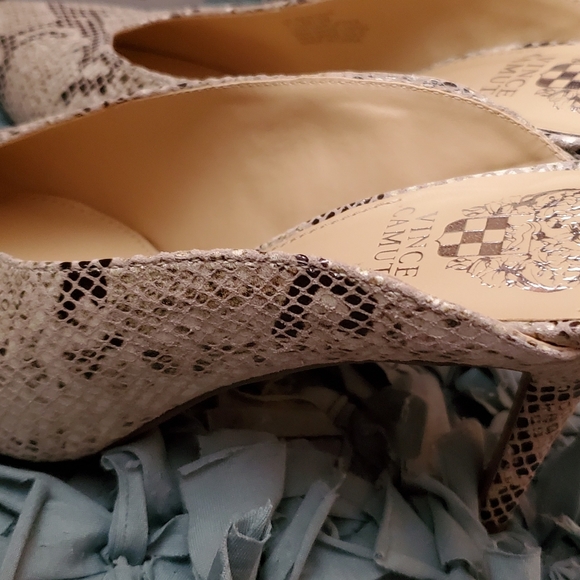 NIB-Vince Camuto Mules - Picture 2 of 8